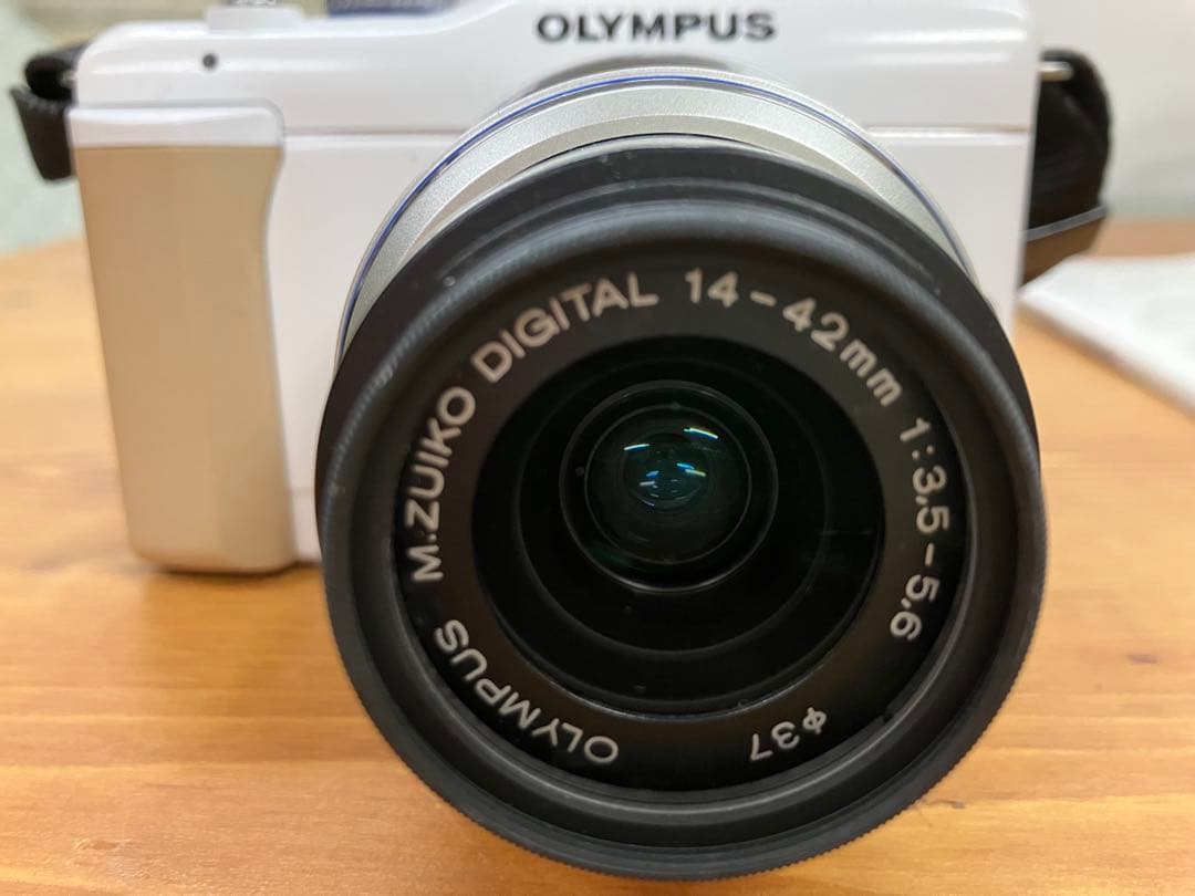 OLYMPUS PEN E-PL1s ダブルズームキット