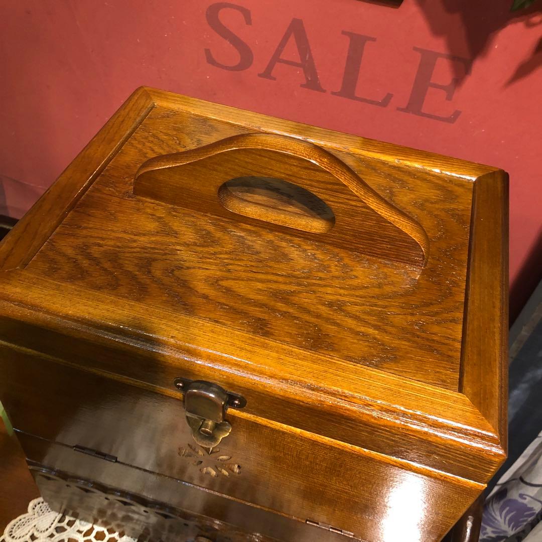 パリ雑貨屋　アンティーク小物入れ　メイクボックス　コンパクトサイズ