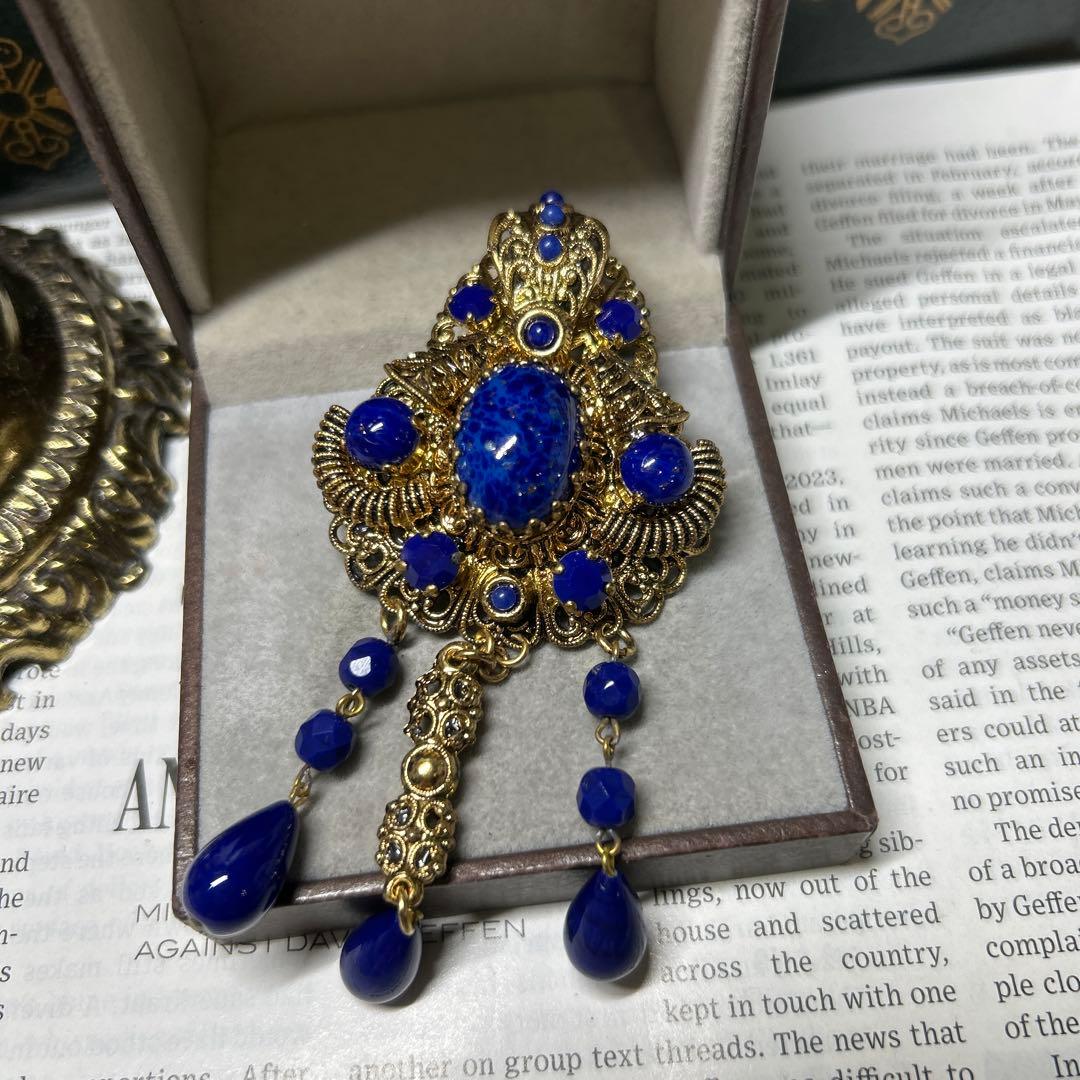 W.GERMANY西ドイツ製ヴィンテージブローチ 大きなぶら下がり ブルー