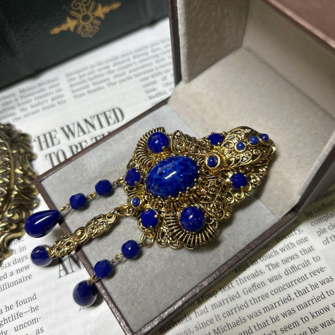 W.GERMANY西ドイツ製ヴィンテージブローチ 大きなぶら下がり ブルー