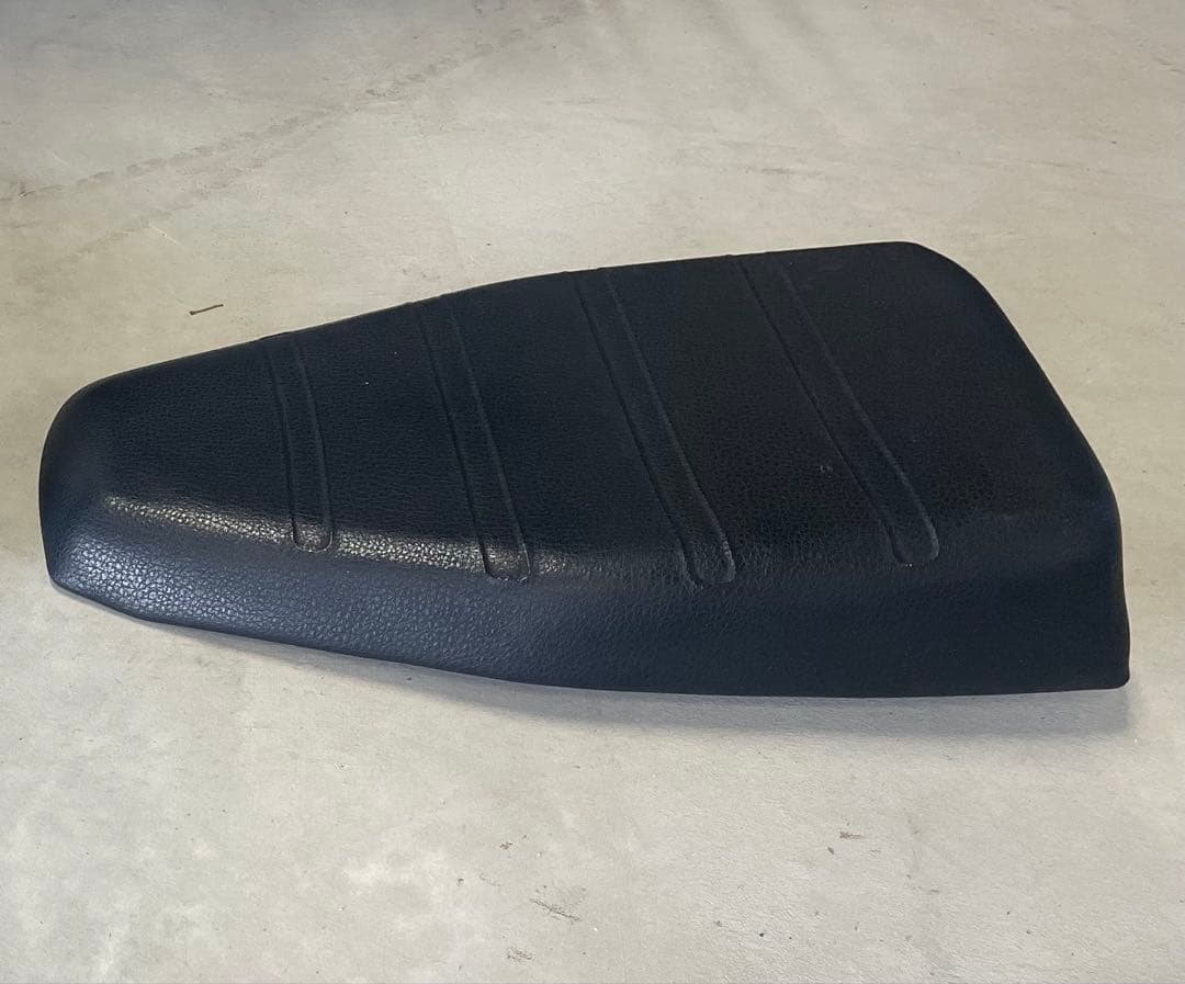 ホンダ ジャイロX TD02 あんこ抜きシート 足つき改善