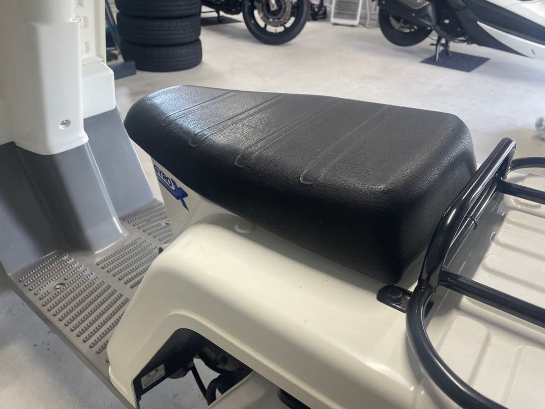 ホンダ ジャイロX TD02 あんこ抜きシート 足つき改善