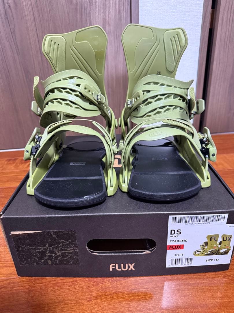 23-24 FLUX DS Mサイズ　カーキ