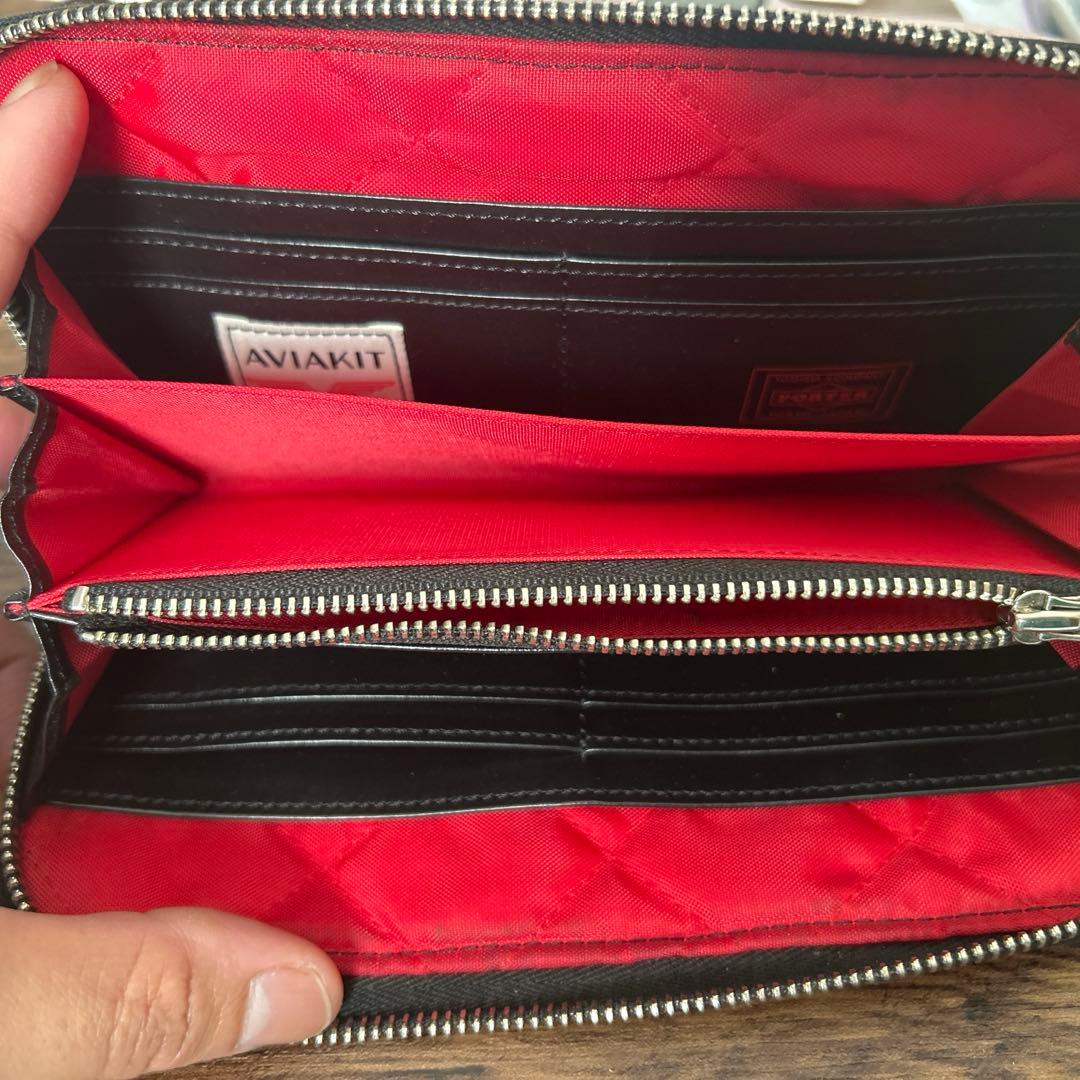 希少・限定品ホースハイド ロングウォレット ブラック　レッドキルティング 内装