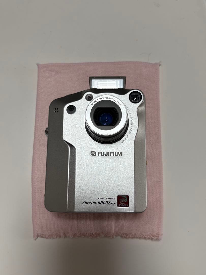 デジタルカメラ Fujifilm FinePix 6800Z
