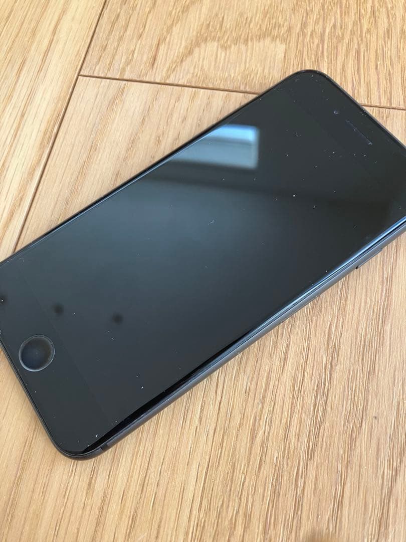 iPhone8 64G ブラック 本体