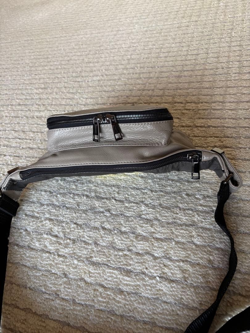 PRIDE BISグレーウエストポーチ フロントポケット付き