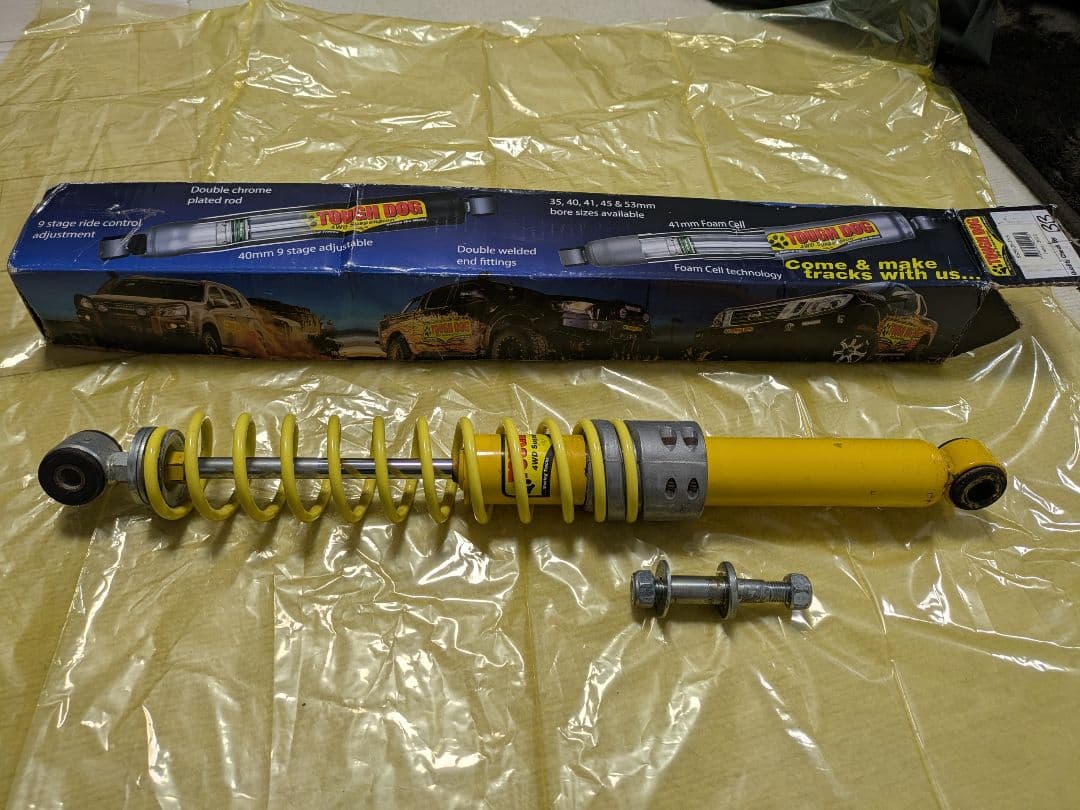 ジムニーJB64用　ステアリングダンパー