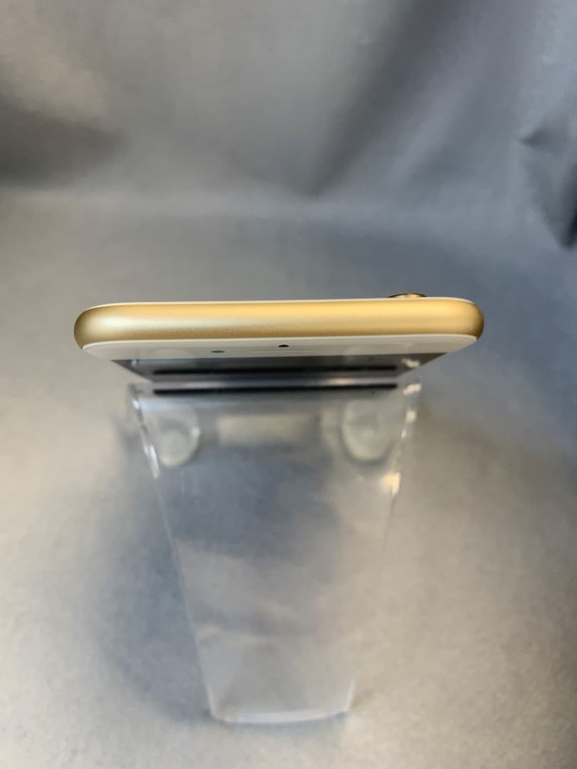 超美品　国内版　SIMフリー　iPhone6S 64GB ゴールド色
