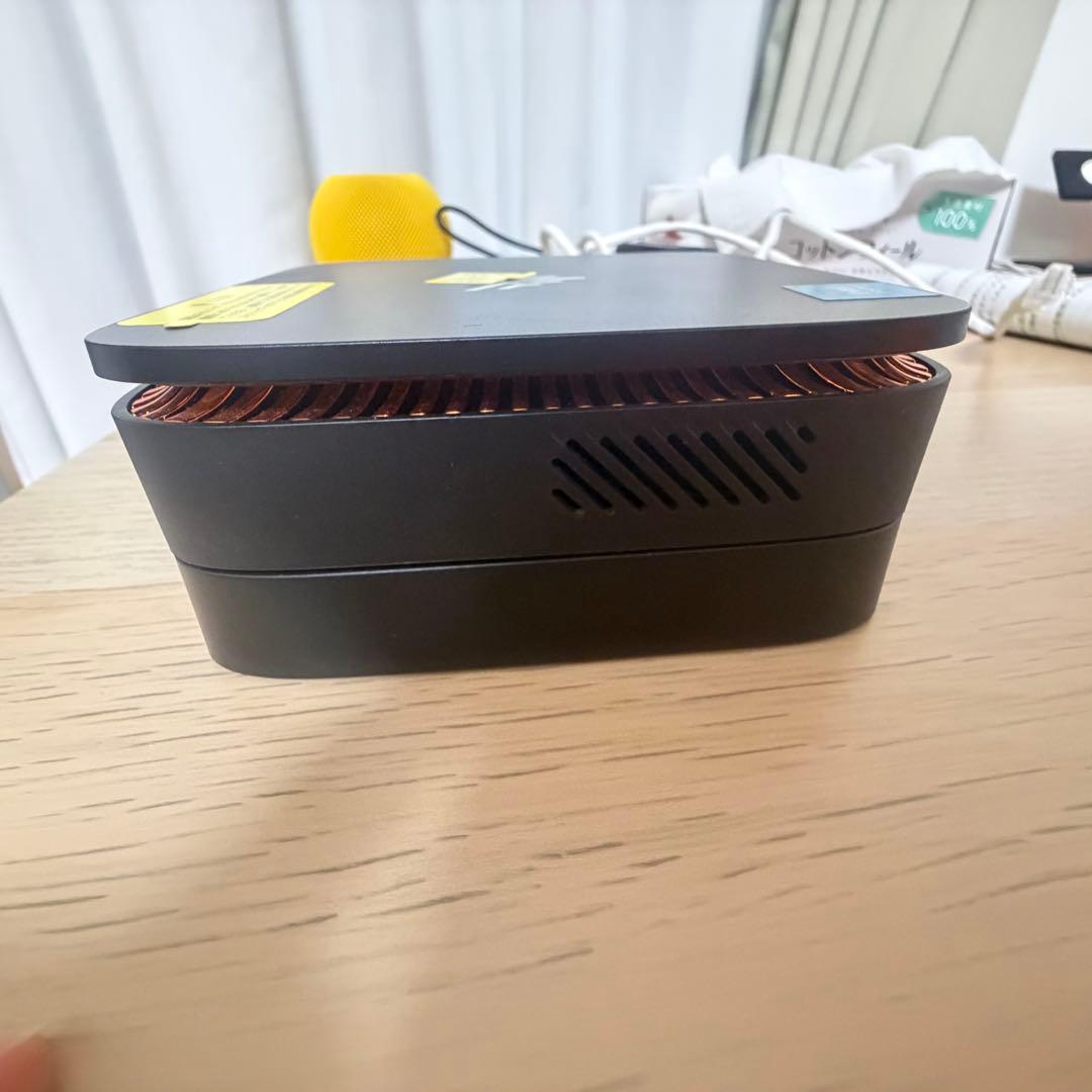 Intel ミニPC コンパクトデザイン