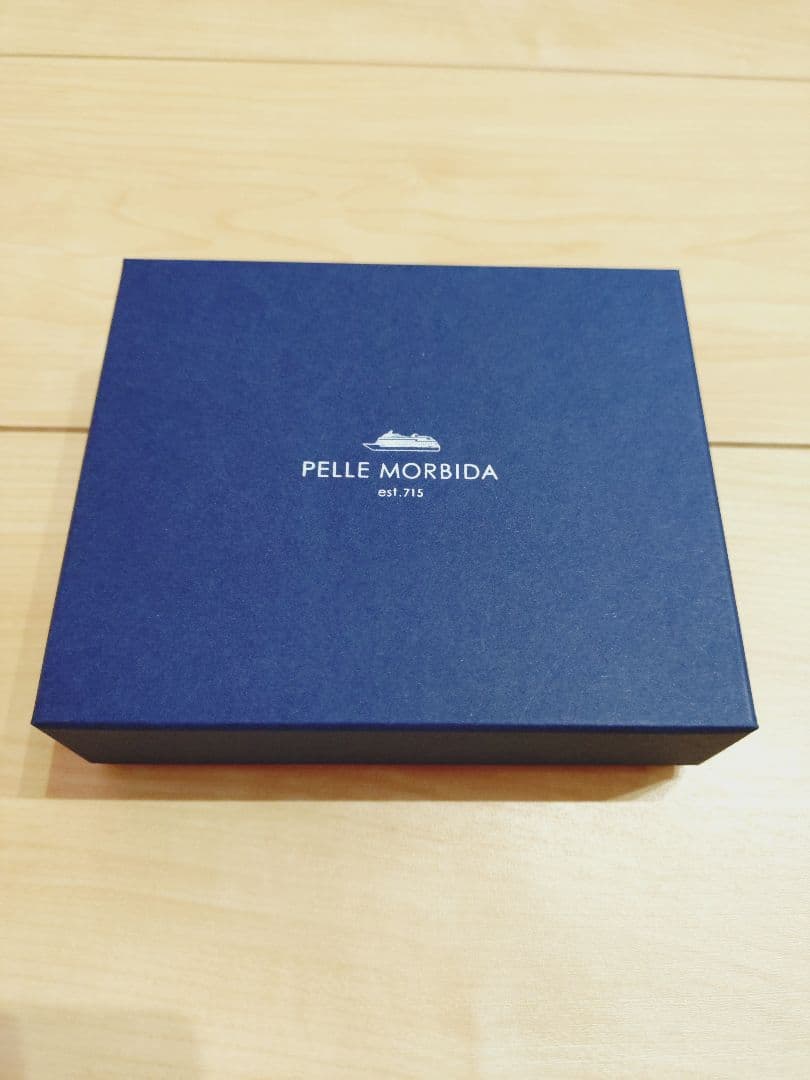 ペッレモルビダ　ミニウォレット