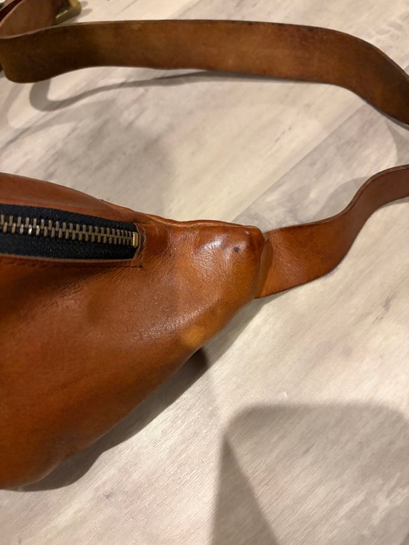 RYU 本革 ボディバッグ ブラウン