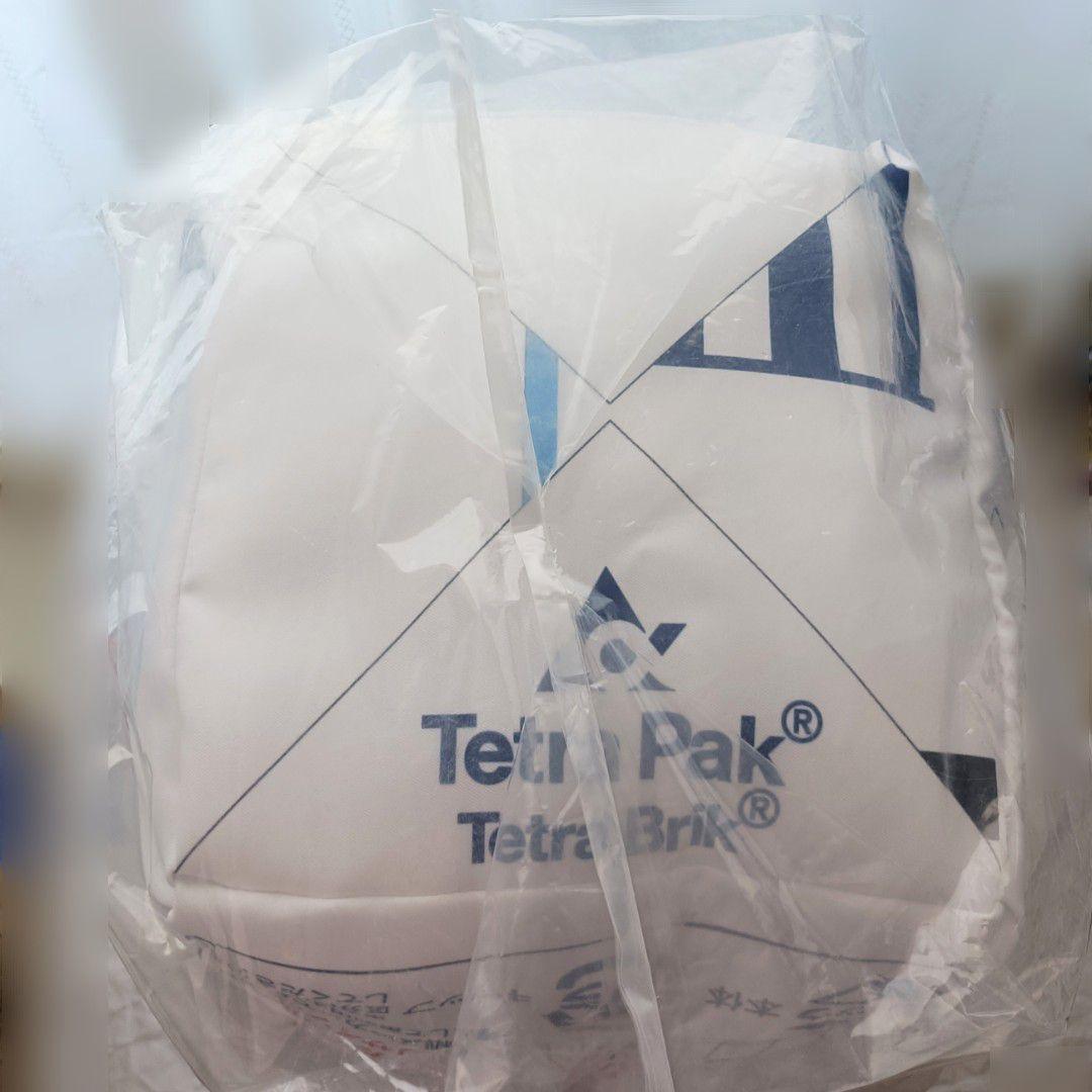 明治おいしい牛乳　超巨大　クッション