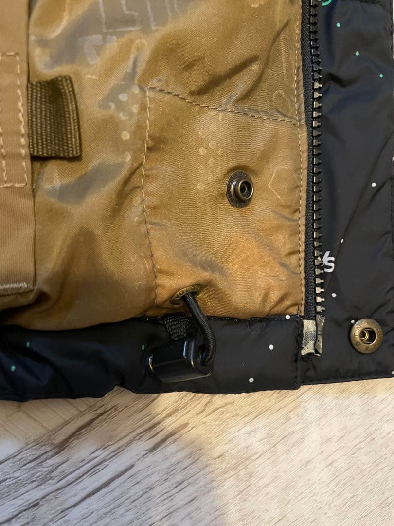 レア　VOLCOM スノーボードジャケット Sサイズ　タウン用でも