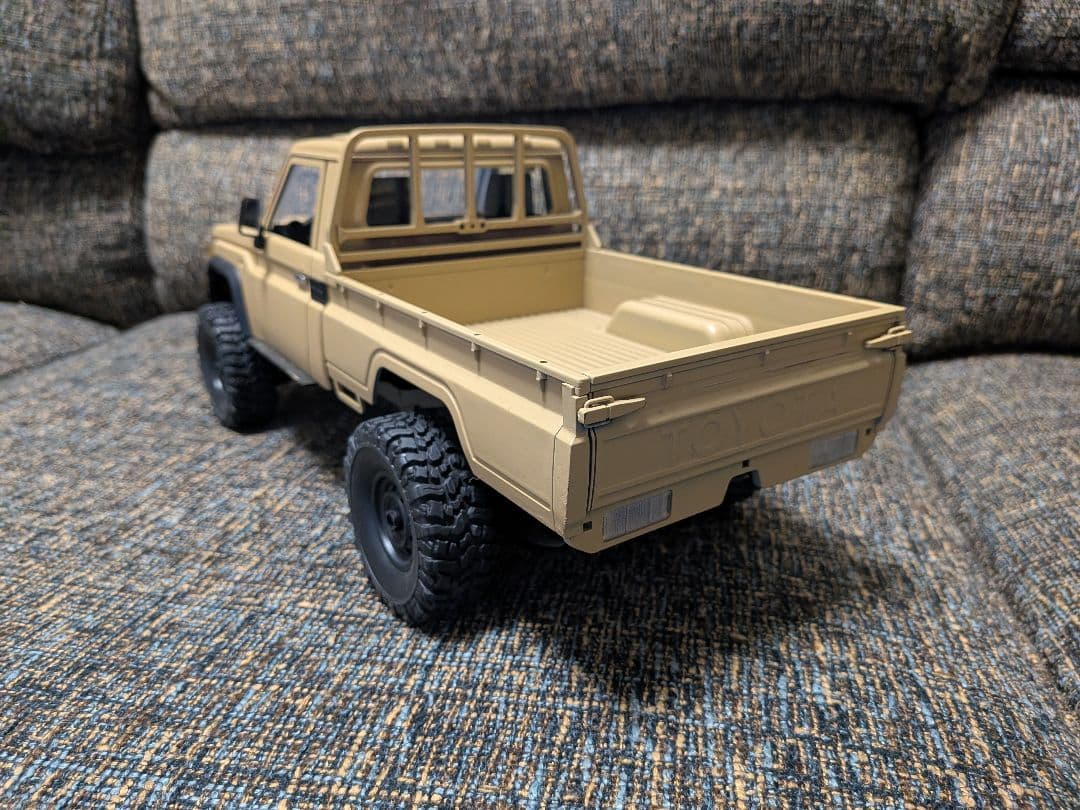 WPL C74ジムニー MN82ランクル 他　WPLパーツ多数　画像の物の全て。