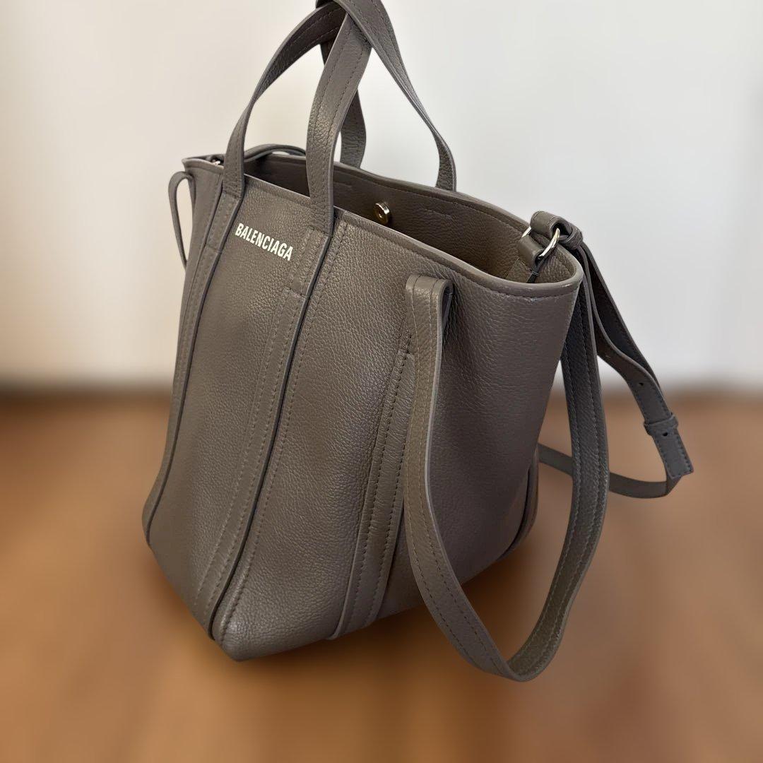 バレンシアガ エブリデイトート