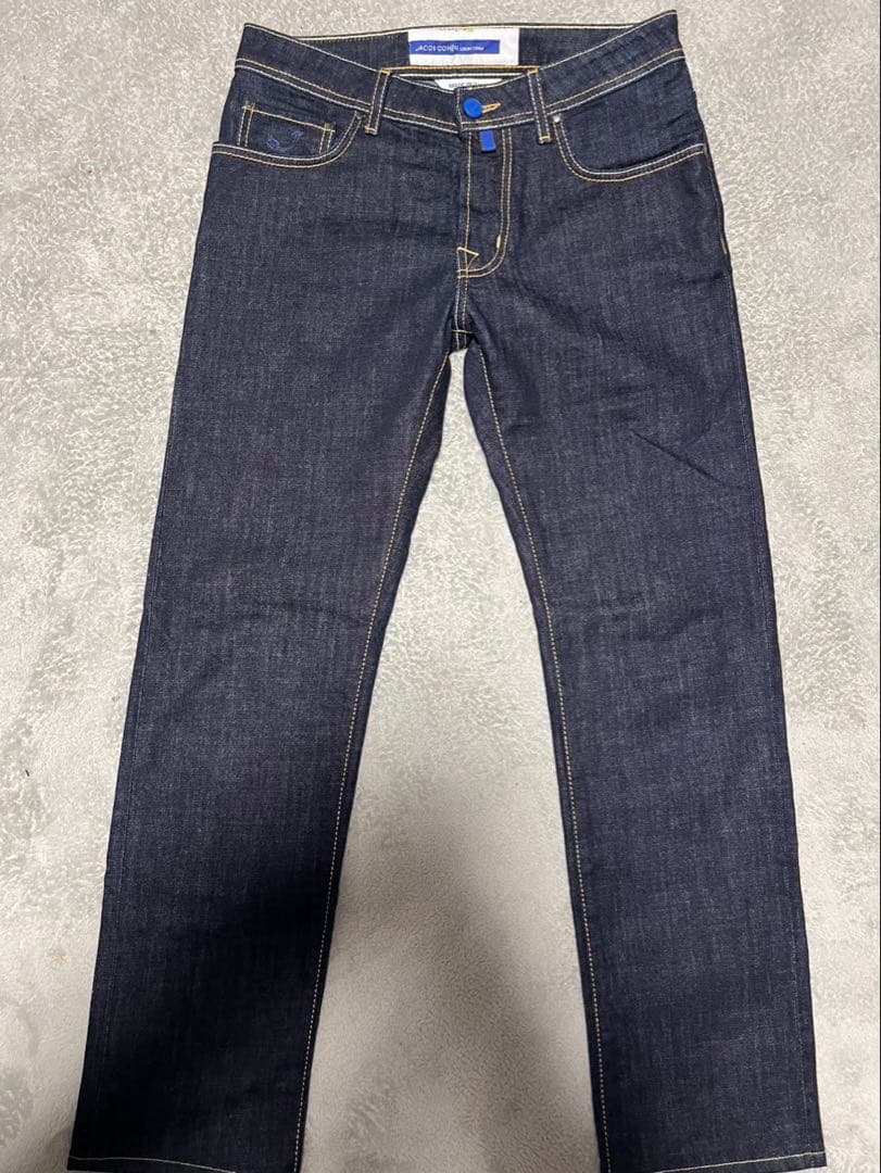 JACOB COHEN ダークブルー ストレートデニム
