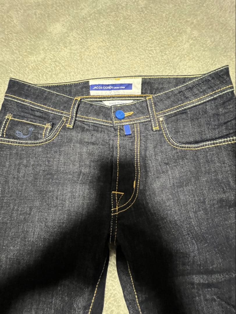 JACOB COHEN ダークブルー ストレートデニム