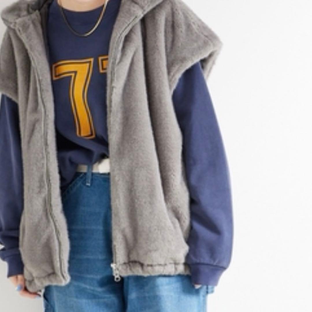 フード付きミンク調ファーベスト　B.C STOCK