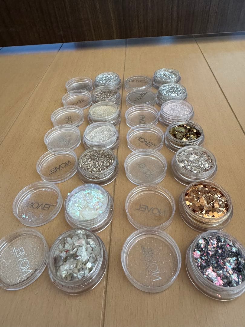 ほぼ未使用品　NOVEL ジェルネイル　パウダー　パーツセット