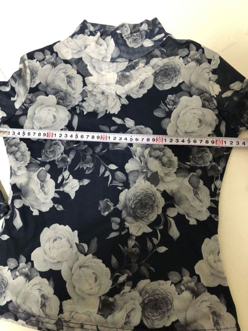 社交ダンスレッスン着パーティ。レイリーナ花柄紺色セットアップドレス