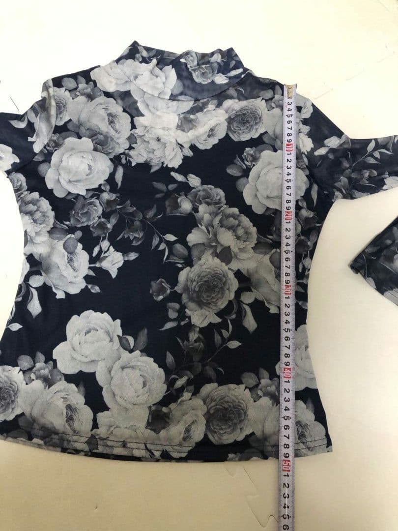 社交ダンスレッスン着パーティ。レイリーナ花柄紺色セットアップドレス