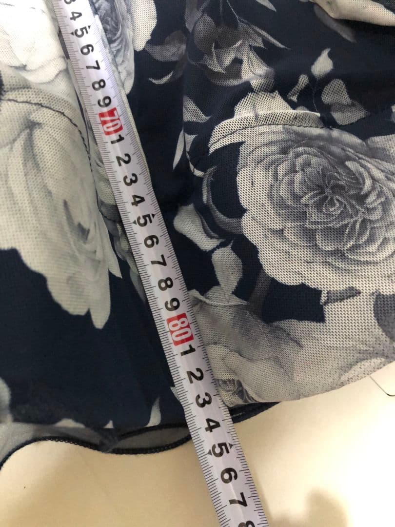 社交ダンスレッスン着パーティ。レイリーナ花柄紺色セットアップドレス