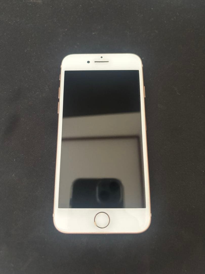 iPhone 8 ゴールド　64GB