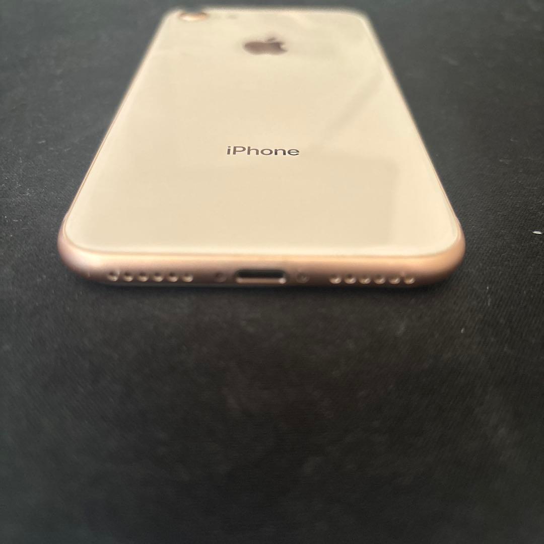 iPhone 8 ゴールド　64GB