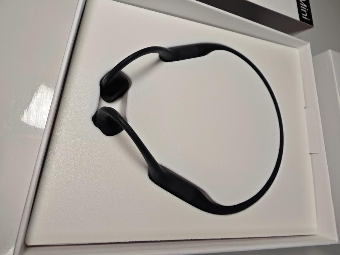 つ*よ様 SHOKZ OPENRUN Mini 骨伝導イヤホン ブラック