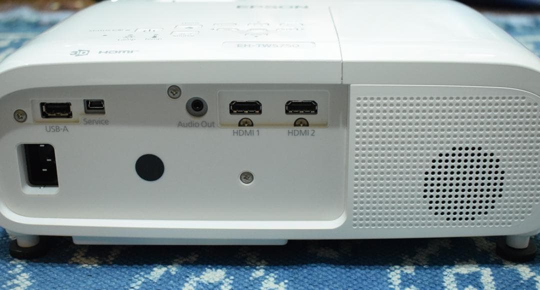 EPSON プロジェクター EH-TW5750 動作OK！