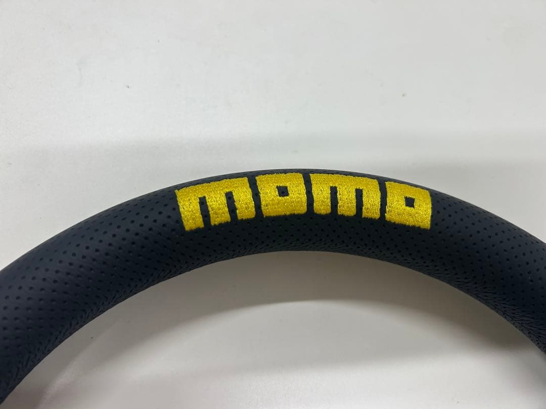 momo ステアリング 320mm