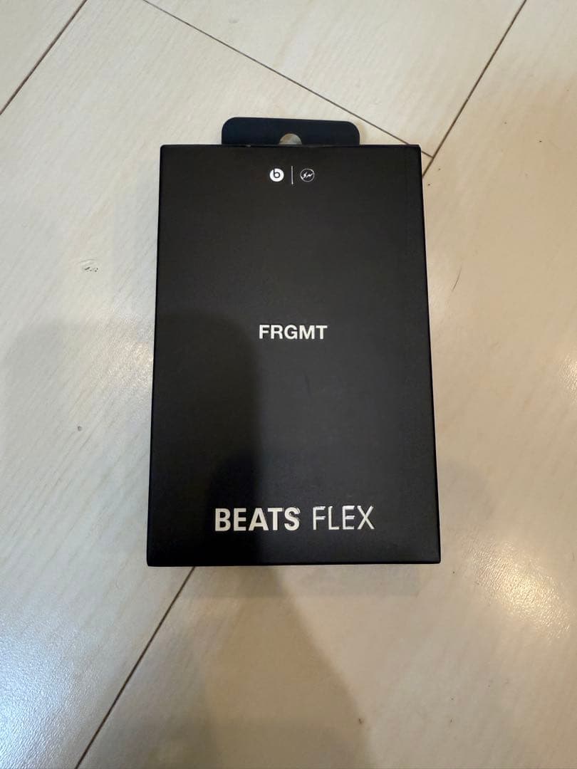 Beats Flex Fragment ワイヤレスイヤホン ブラック