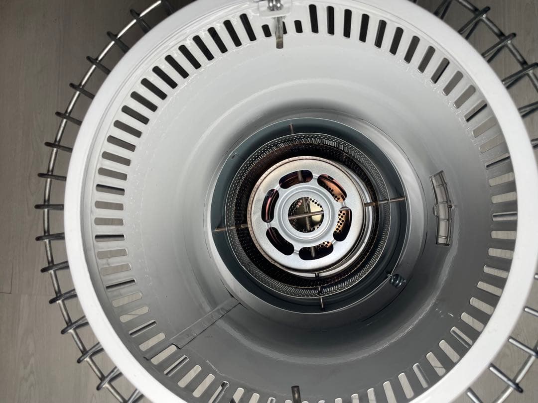 2021年製 自然通気形放式石油ストーブ KS-67H