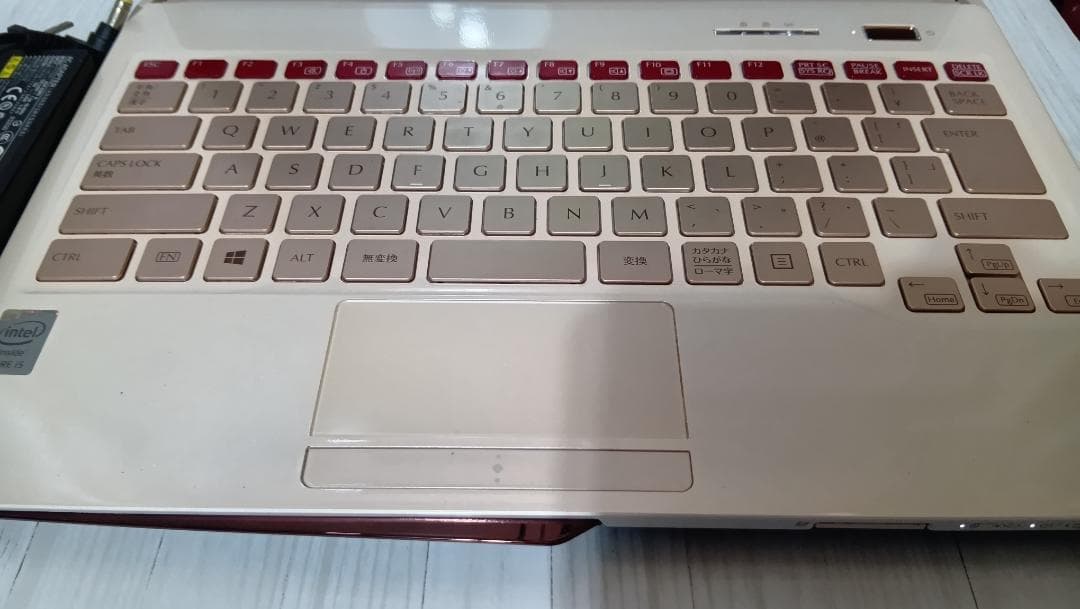 Fujitsu Floral Kiss 4世代i5 バイカラー　おしゃれ