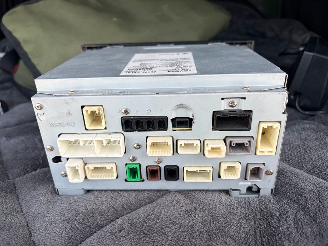 カーナビ NSZT-W68T