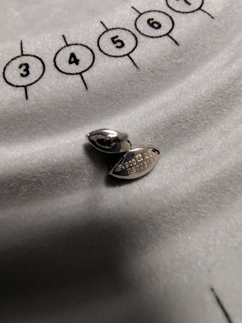 キョエちゃん　ロイヤルアッシャー ASSCHER ピンブローチ