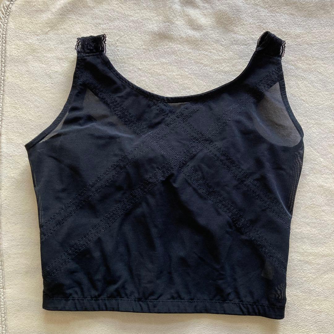 ララグラント　ニッパービスチェ　ブラック レース 補正下着