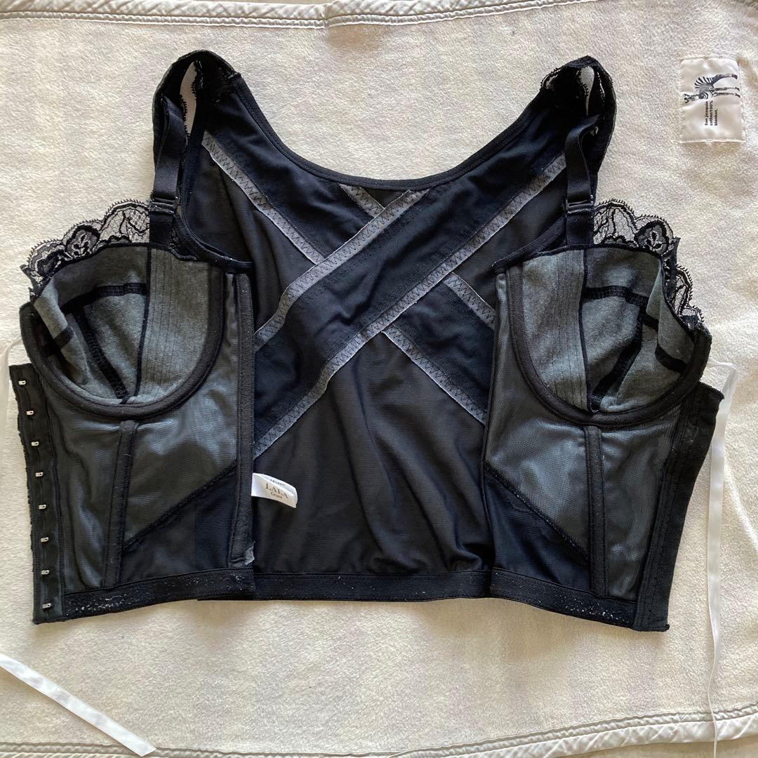 ララグラント　ニッパービスチェ　ブラック レース 補正下着