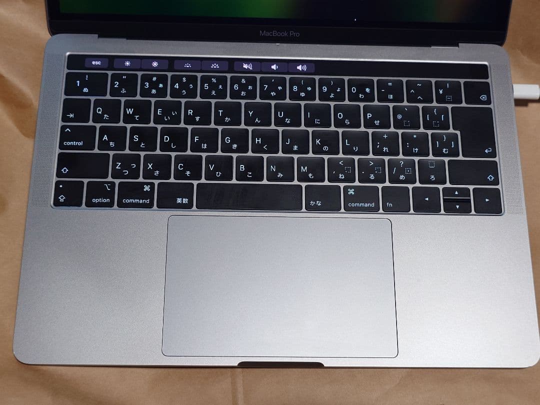 MacBook Pro 2019 / 13インチ / 8GB / 512GB