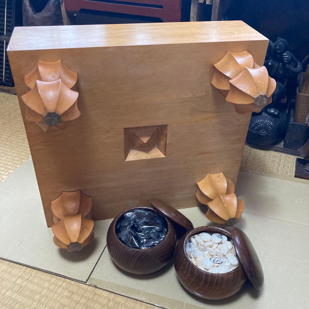 木製囲碁盤と黒白石セット
