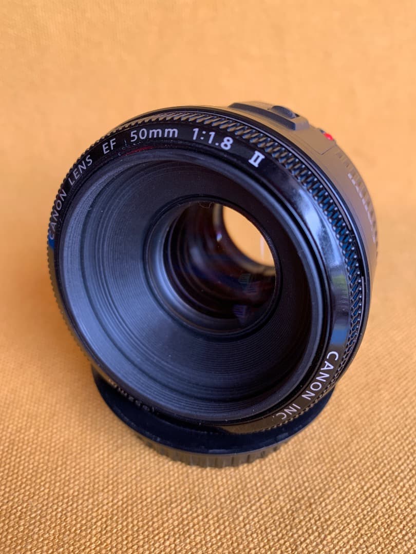 Canon(キヤノン）EF 50mm f/1.8 II レンズ