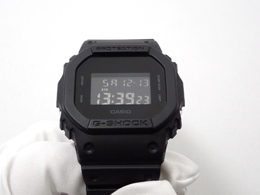 美品 CASIO G-SHOCK DW-5600UBB-1JF 国内正規品