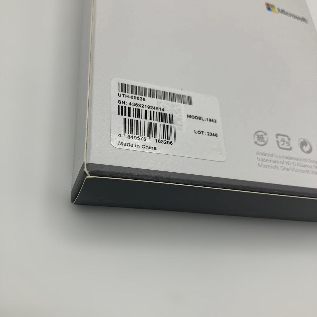 新品未開封　4K ワイヤレスディスプレイアダプター　UTH-00036