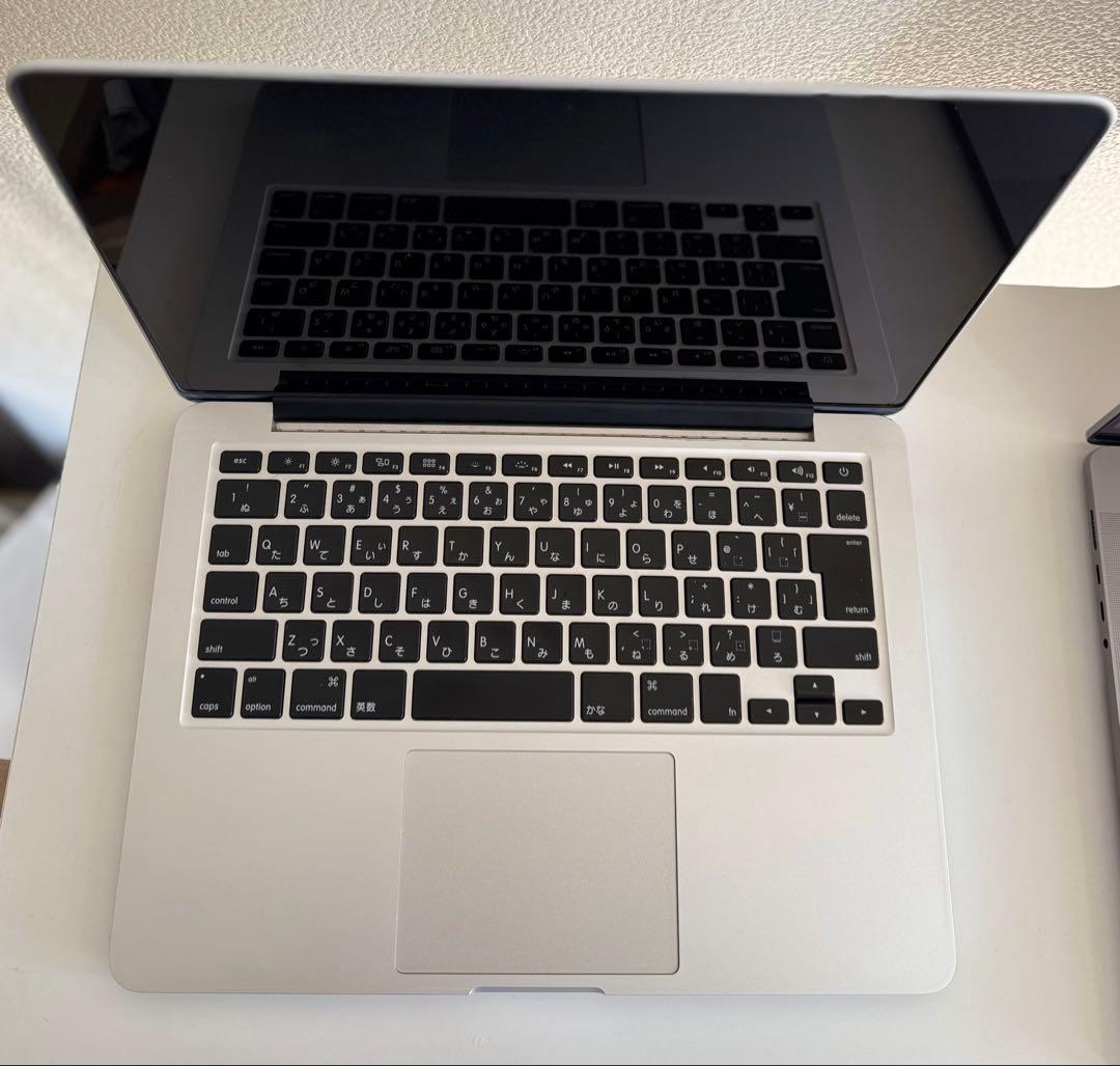 MacbookPro 2015 13インチ 今年最新mac os Sequoia