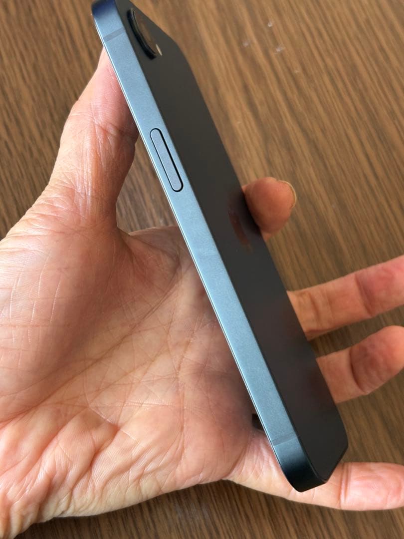 Apple iPhone 16e本体128GB SIMフリー ブラック