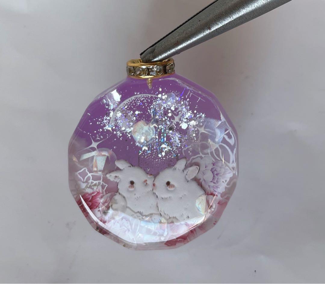 RUKURUKU/お城とうさぎ　薔薇　銀河　蓄光　オルゴナイトキーホルダー