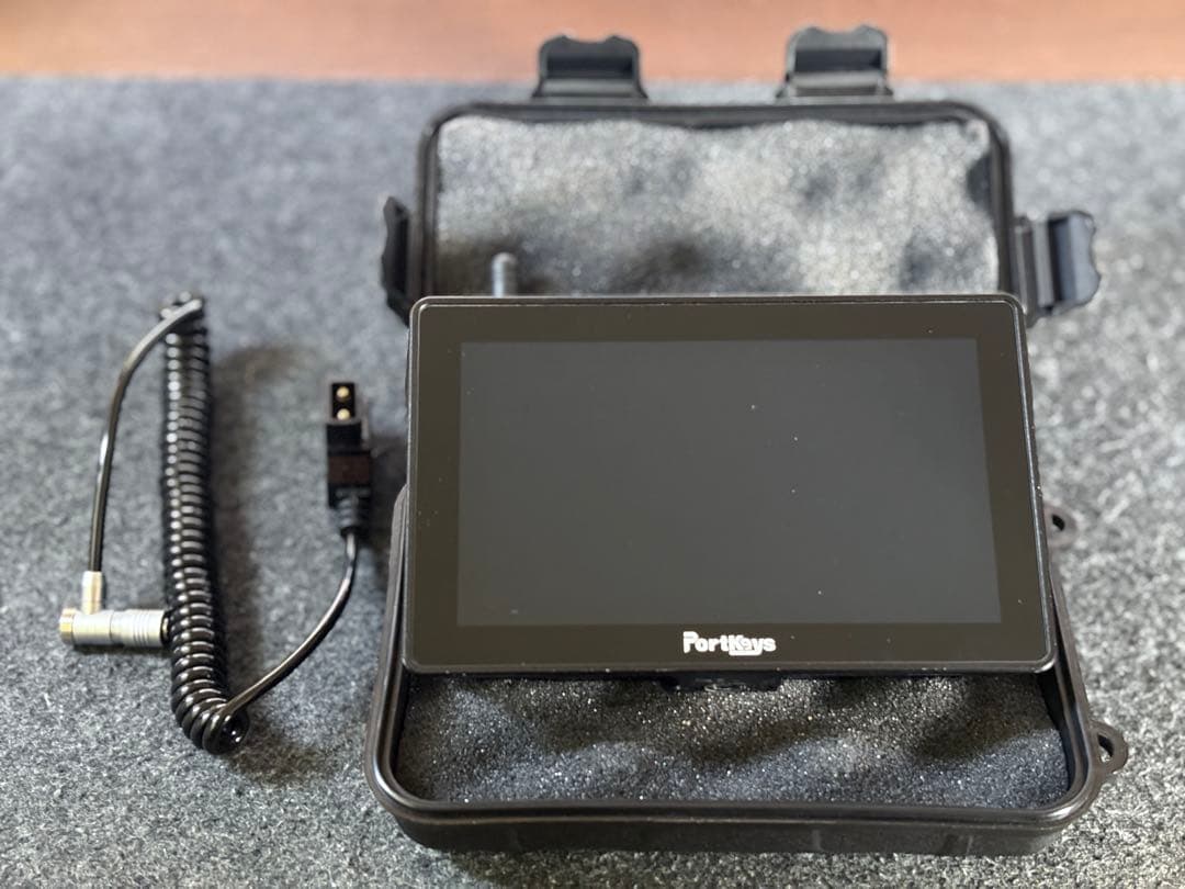 PortKeys BM5 WR 5.5インチモニター