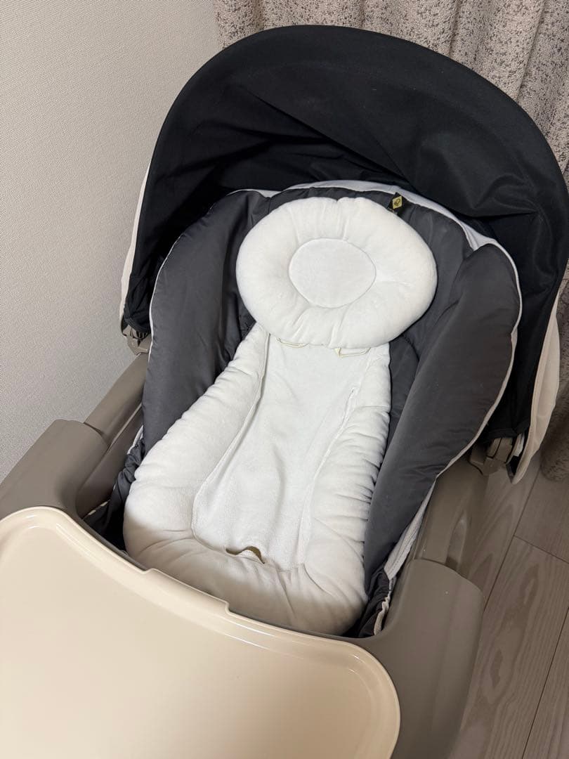 Combi ネムリラ(コードレス、オートスイング) ※ダッコシートプレミア付き