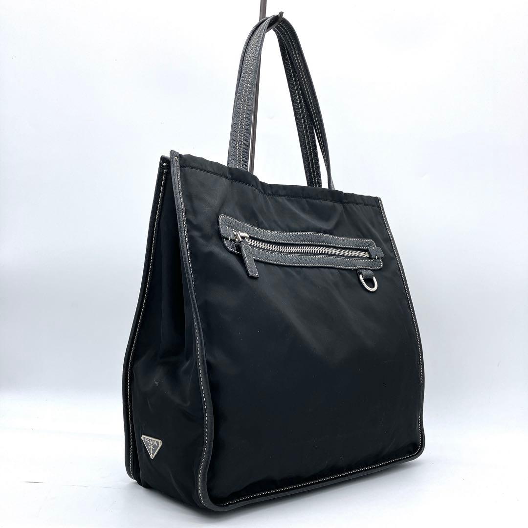 【PRADA】トートバッグ　三角ロゴプレート　ナイロン　ブラック　A4